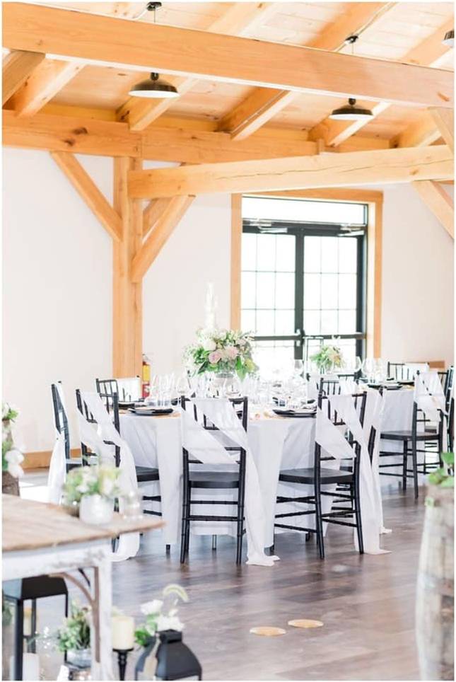 Decorated tables - Fox Meadow Barn at Cloverdale Farm - Blue Ridge Timberwrights